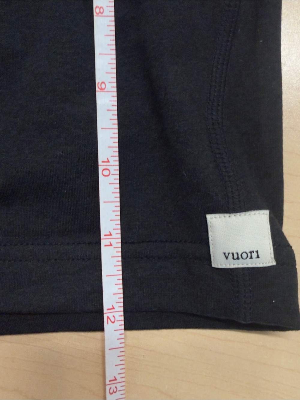 Vuori Halo Performance Shorts Black Size Large EUC - Picture 13 of 13
